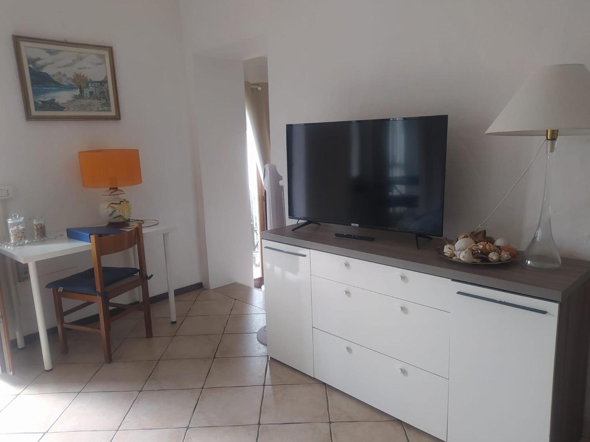 Appartamento Sul Lago Maggiore 卡斯特尔图-苏帕提茨诺 外观 照片